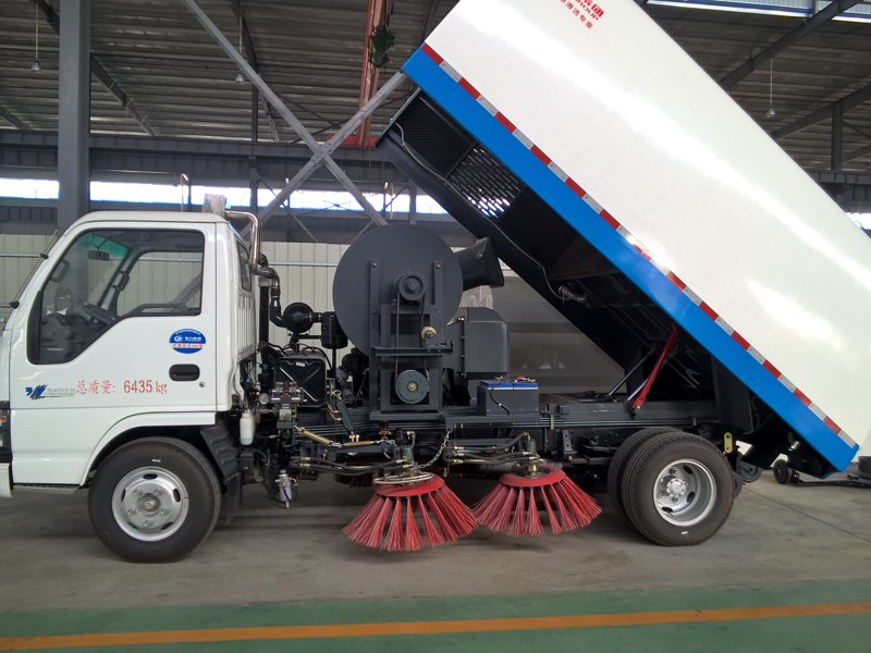 扫路车，清洁城市的秘密武器